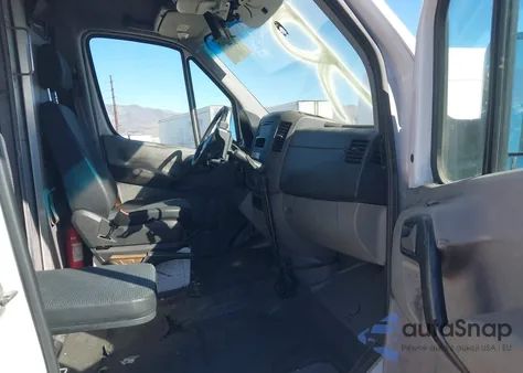 2011 Mercedes-Benz Sprinter 2500 High Roof from USA, damaged, VIN WD3PE8CB6B5604261